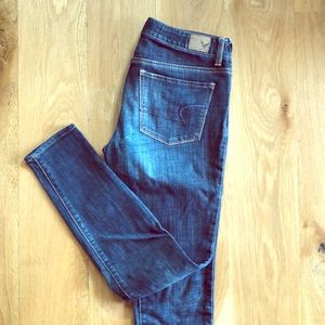 AE High Rise Skinny Stretch Jean 6R